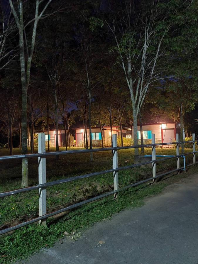 Sameikei Homestay Phrae Bagian luar foto